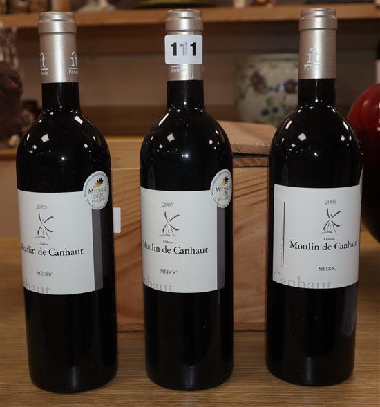 A box of six bottles of Moulin de Canhaut Medoc 2005 (o.w.c.)